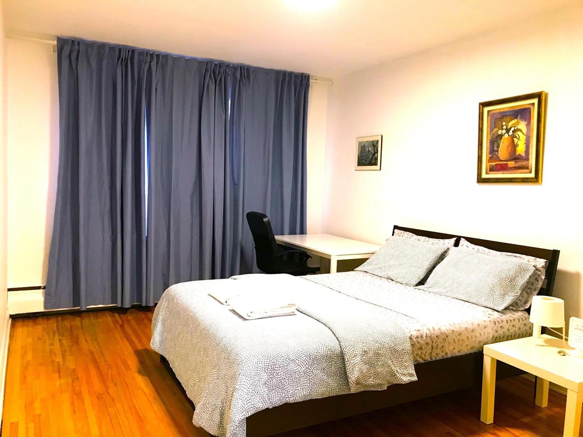 Big Private Room Midmontreal Next To Station Metro - Parking Free Ngoại thất bức ảnh